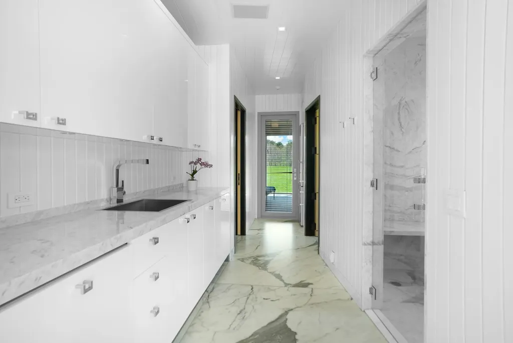 18 Point Inner Way Chilmark MA 02535