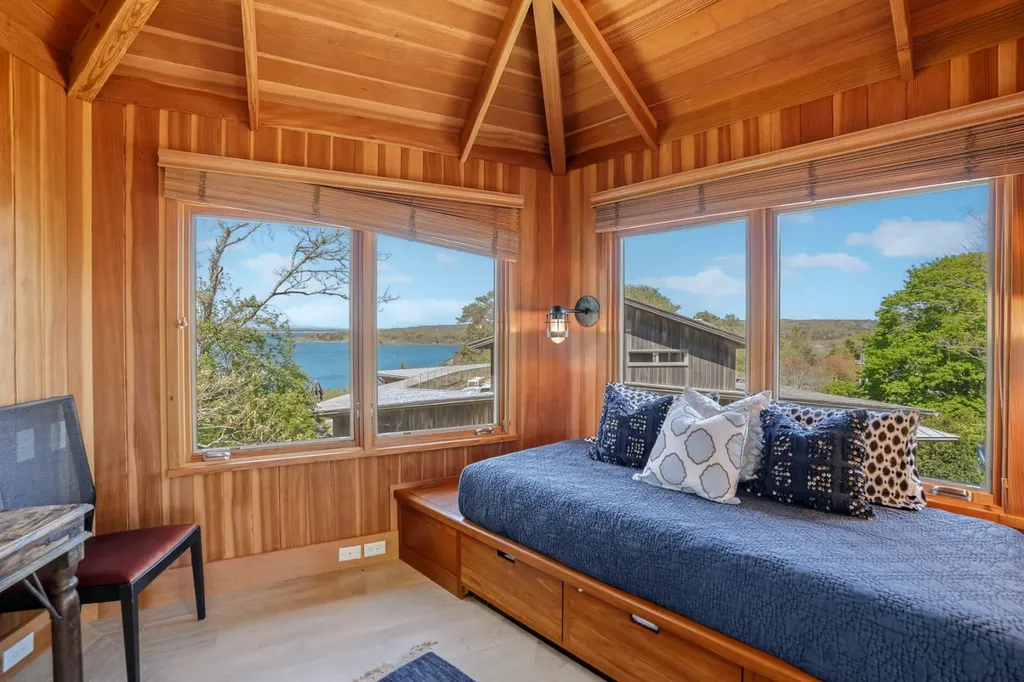 18 Point Inner Way Chilmark MA 02535