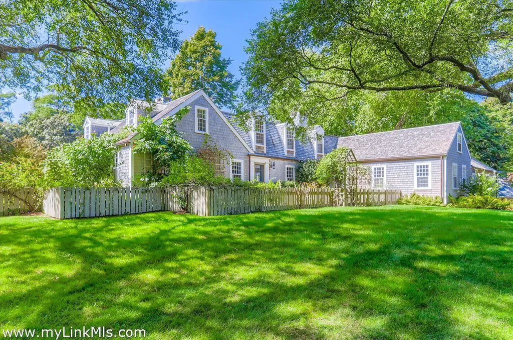 180 Pilot Hill Farm Road Vineyard Haven MA 02568