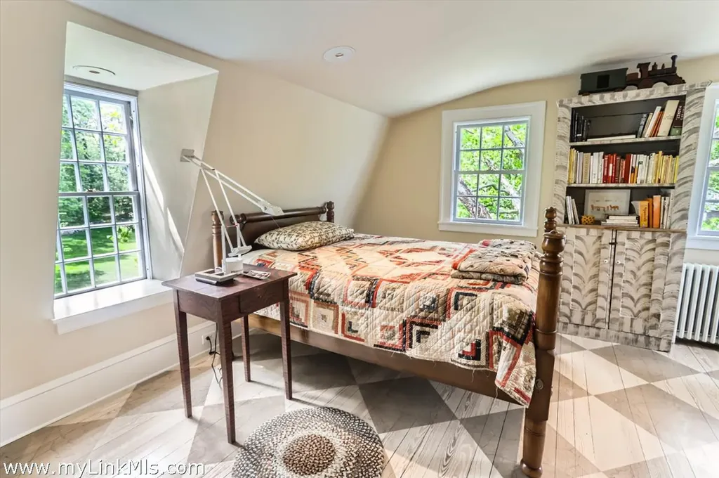 180 Pilot Hill Farm Road Vineyard Haven MA 02568