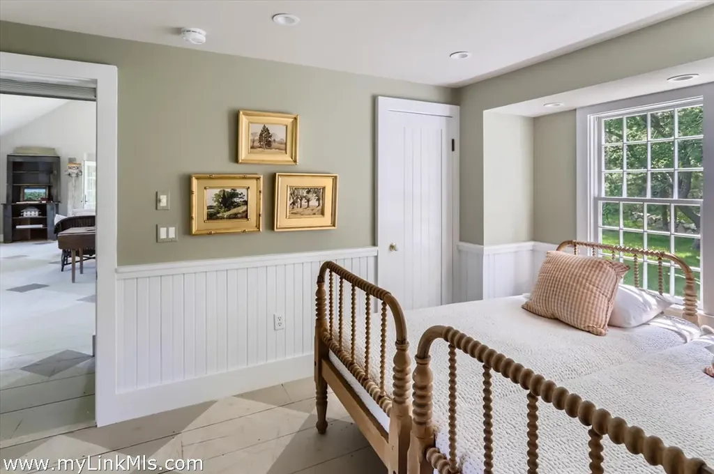 180 Pilot Hill Farm Road Vineyard Haven MA 02568