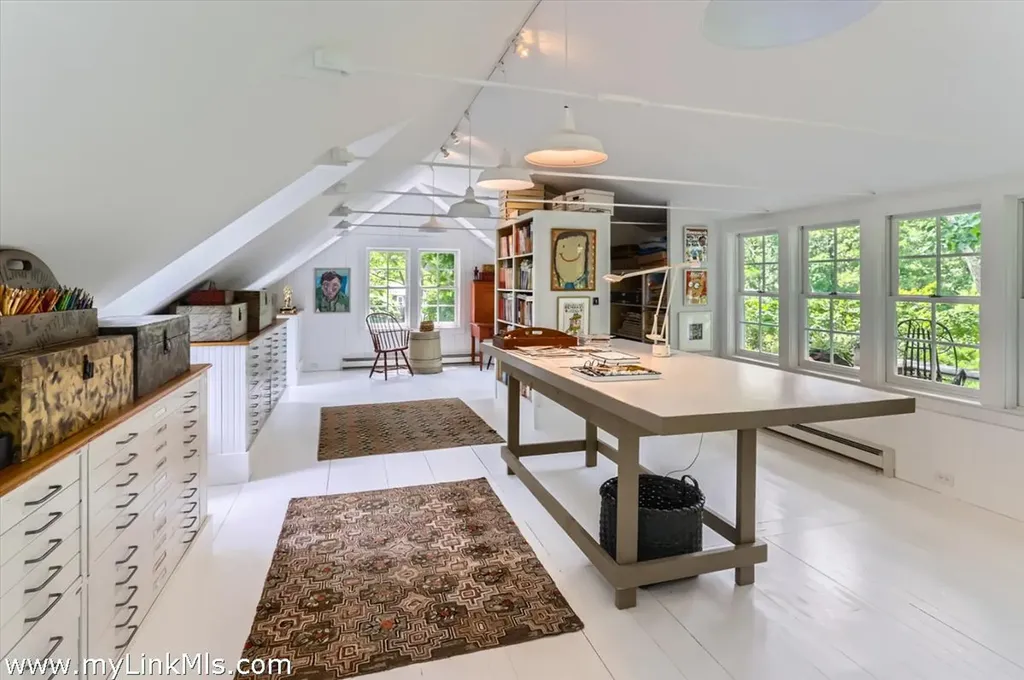 180 Pilot Hill Farm Road Vineyard Haven MA 02568