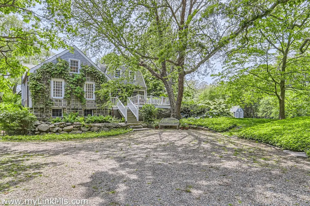 180 Pilot Hill Farm Road Vineyard Haven MA 02568