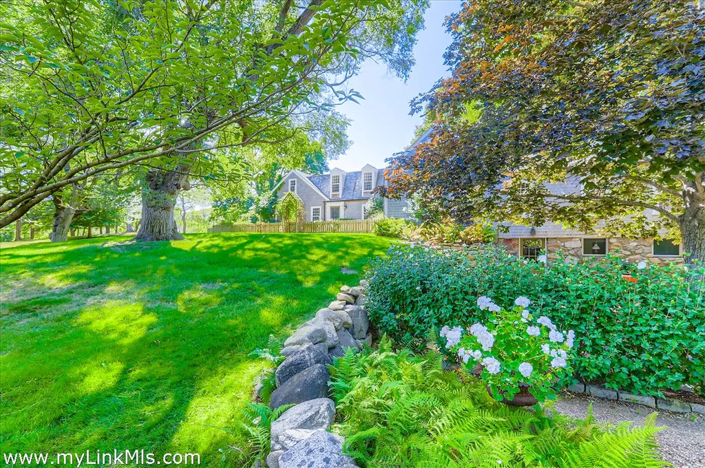 180 Pilot Hill Farm Road Vineyard Haven MA 02568