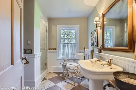 180 Pilot Hill Farm Road Vineyard Haven MA 02568