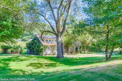 180 Pilot Hill Farm Road Vineyard Haven MA 02568