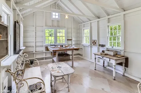 180 Pilot Hill Farm Road Vineyard Haven MA 02568