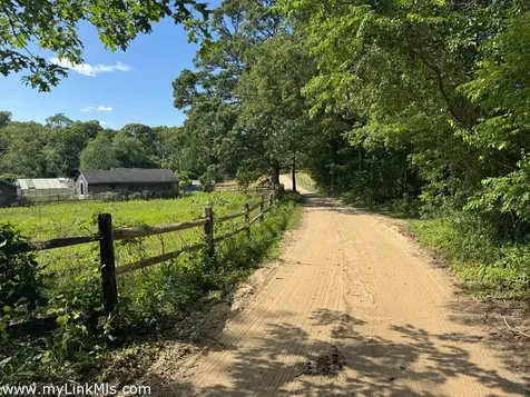 180 Pilot Hill Farm Road Vineyard Haven MA 02568