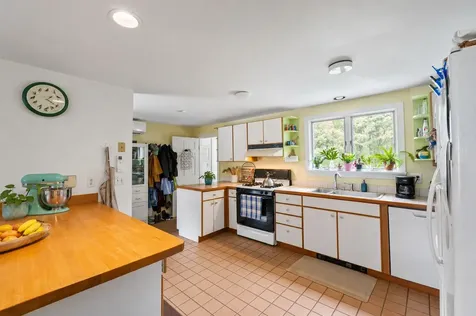 177 West Tisbury Road Edgartown MA 02539