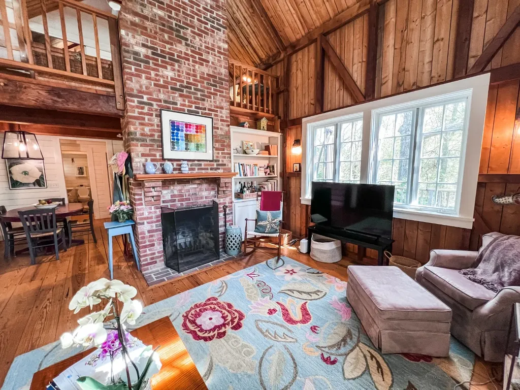 225 Lamberts Cove Road West Tisbury MA 02575