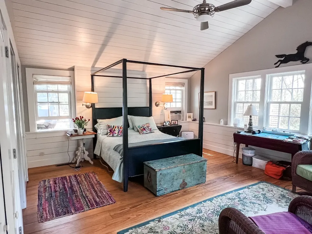 225 Lamberts Cove Road West Tisbury MA 02575