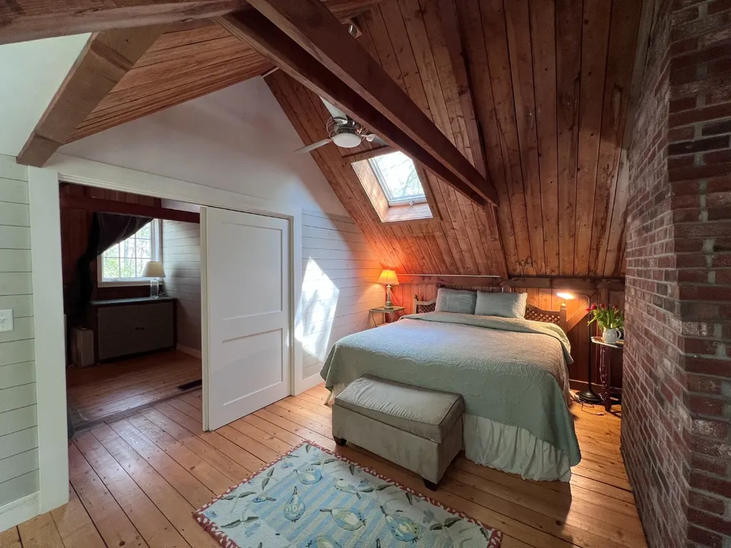 225 Lamberts Cove Road West Tisbury MA 02575
