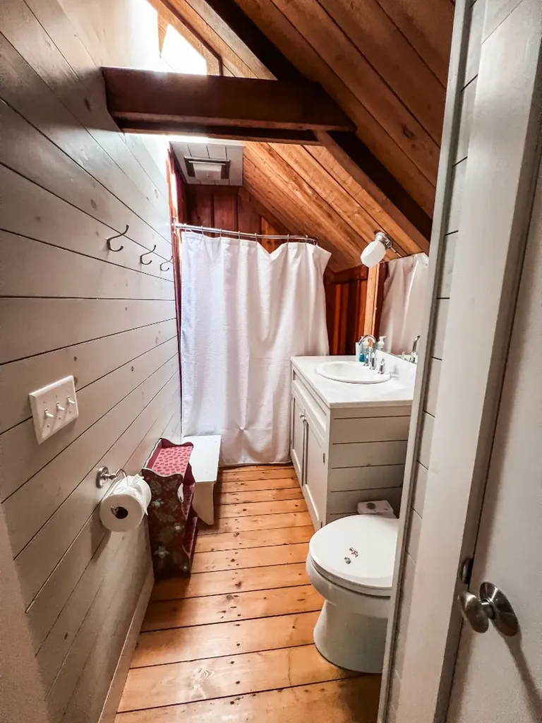 225 Lamberts Cove Road West Tisbury MA 02575