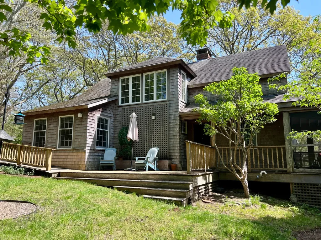225 Lamberts Cove Road West Tisbury MA 02575