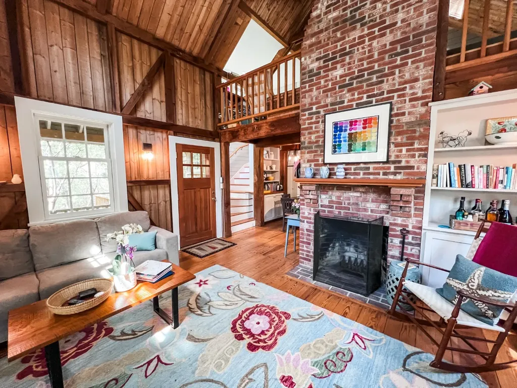 225 Lamberts Cove Road West Tisbury MA 02575