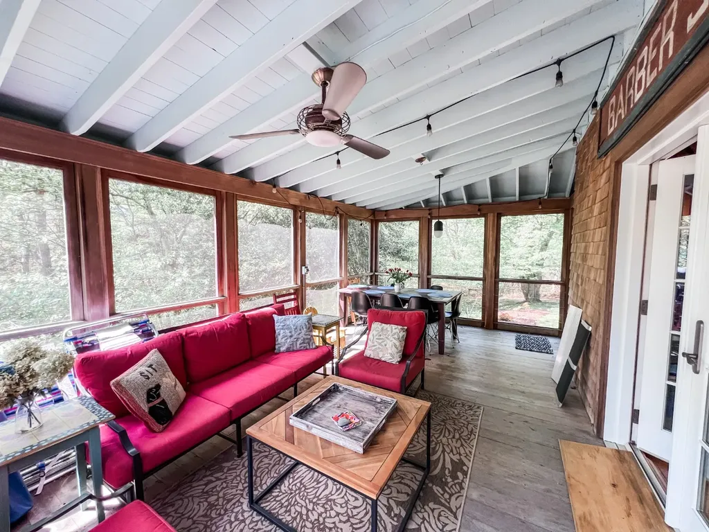 225 Lamberts Cove Road West Tisbury MA 02575