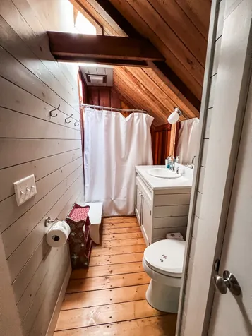 225 Lamberts Cove Road West Tisbury MA 02575