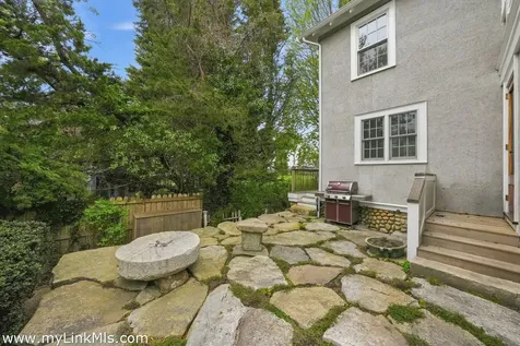139 Main Street Vineyard Haven MA 02568