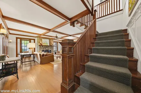 139 Main Street Vineyard Haven MA 02568