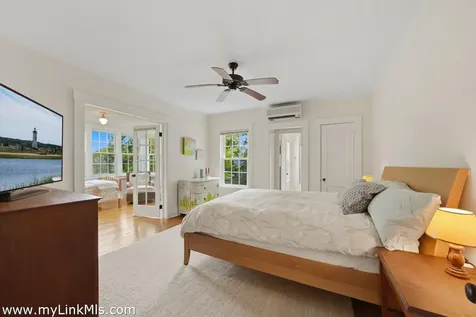 139 Main Street Vineyard Haven MA 02568