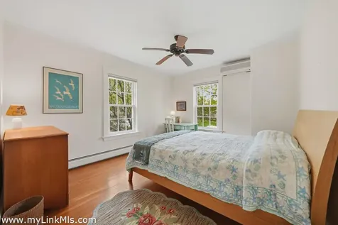 139 Main Street Vineyard Haven MA 02568