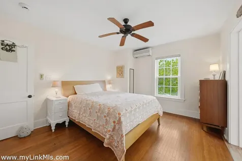 139 Main Street Vineyard Haven MA 02568
