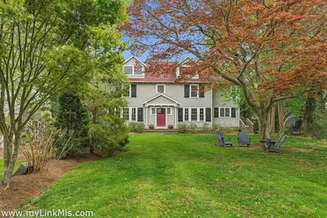 139 Main Street Vineyard Haven MA 02568