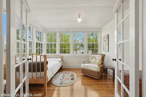 139 Main Street Vineyard Haven MA 02568