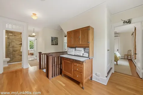 139 Main Street Vineyard Haven MA 02568