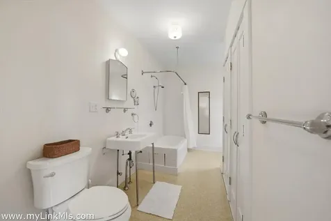 139 Main Street Vineyard Haven MA 02568