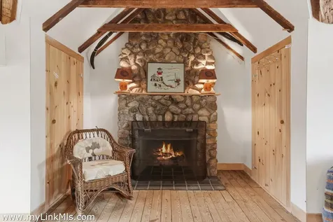 139 Main Street Vineyard Haven MA 02568