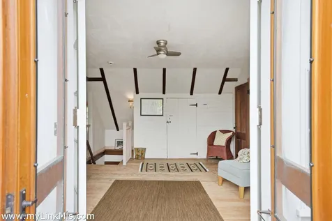 139 Main Street Vineyard Haven MA 02568