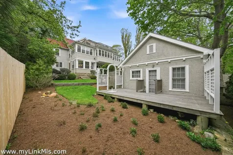 139 Main Street Vineyard Haven MA 02568