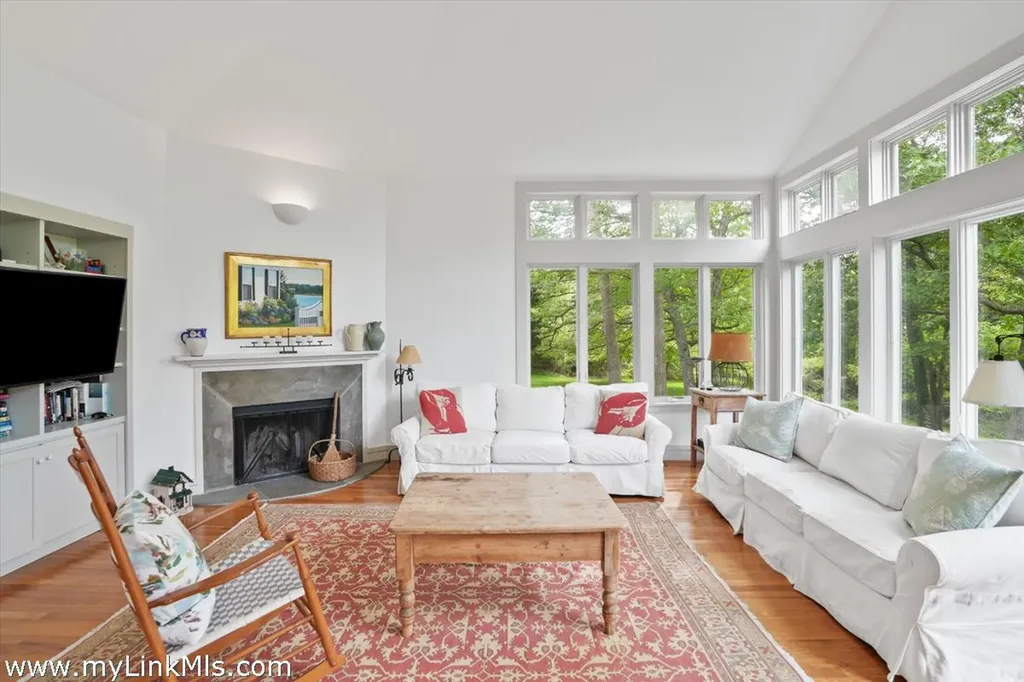 20 James Pond Way West Tisbury MA 02575