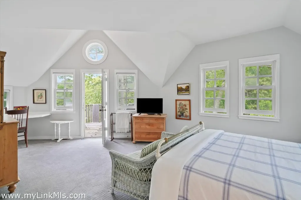 20 James Pond Way West Tisbury MA 02575