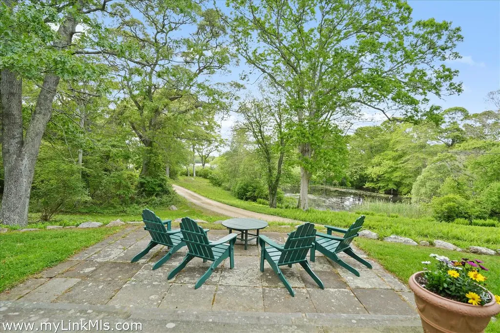 20 James Pond Way West Tisbury MA 02575