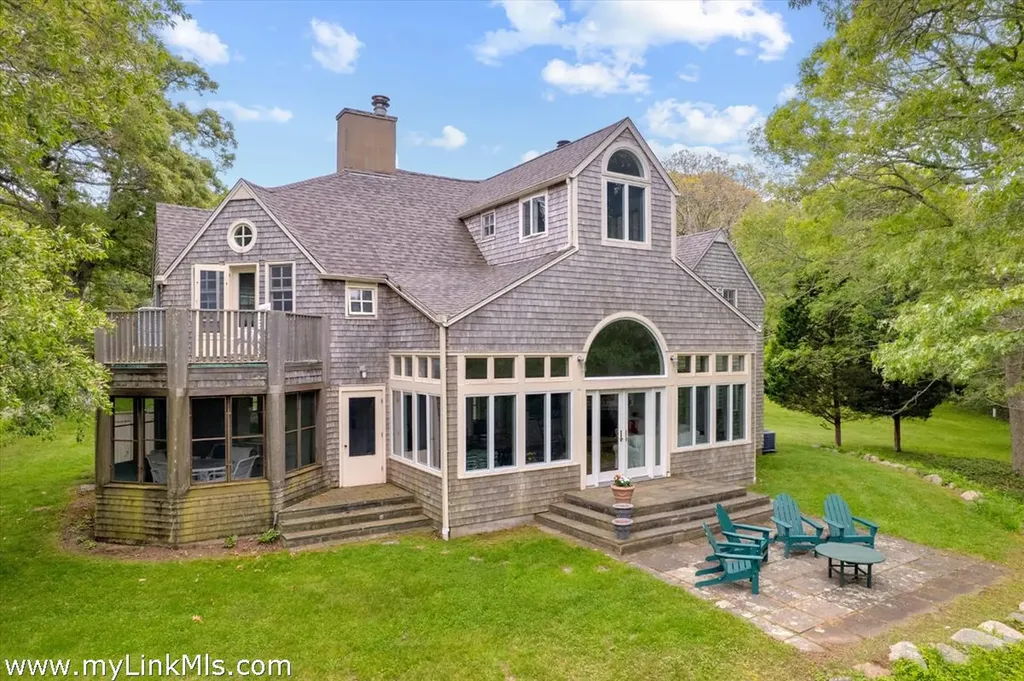 20 James Pond Way West Tisbury MA 02575