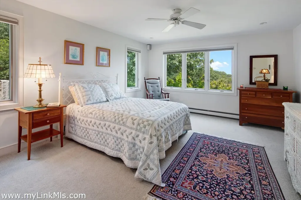 100 Gosnolds Way Chilmark MA 02535