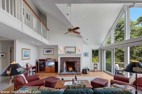 100 Gosnolds Way Chilmark MA 02535