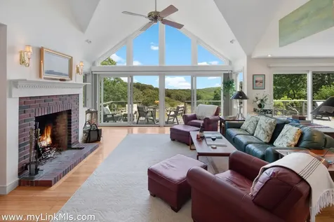 100 Gosnolds Way Chilmark MA 02535
