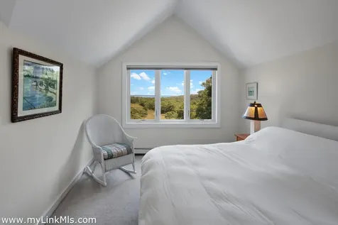 100 Gosnolds Way Chilmark MA 02535