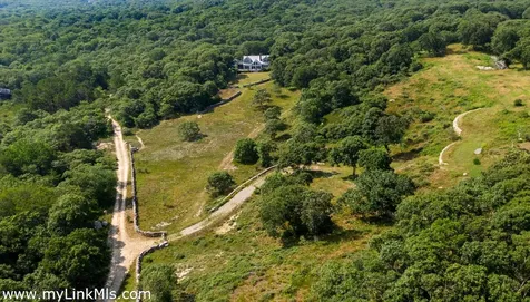 100 Gosnolds Way Chilmark MA 02535