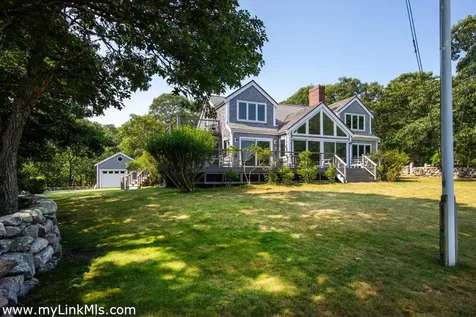 100 Gosnolds Way Chilmark MA 02535