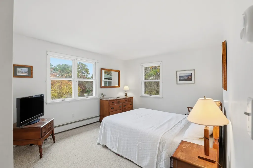 10 Peases Point Road Edgartown MA 02539