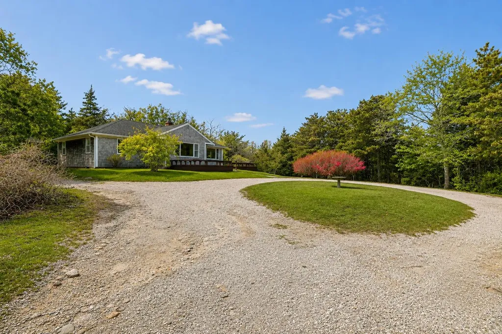 10 Peases Point Road Edgartown MA 02539