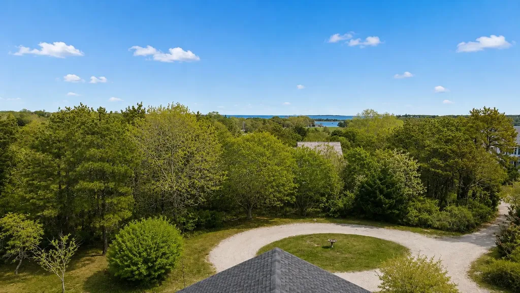 10 Pease Point Road Edgartown MA 02539