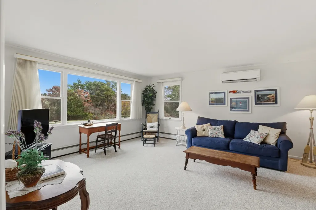 10 Pease Point Road Edgartown MA 02539