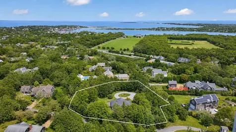 10 Pease Point Road Edgartown MA 02539