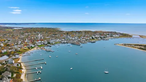 10 Peases Point Road Edgartown MA 02539