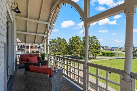 61 Ocean Avenue Oak Bluffs MA 02557
